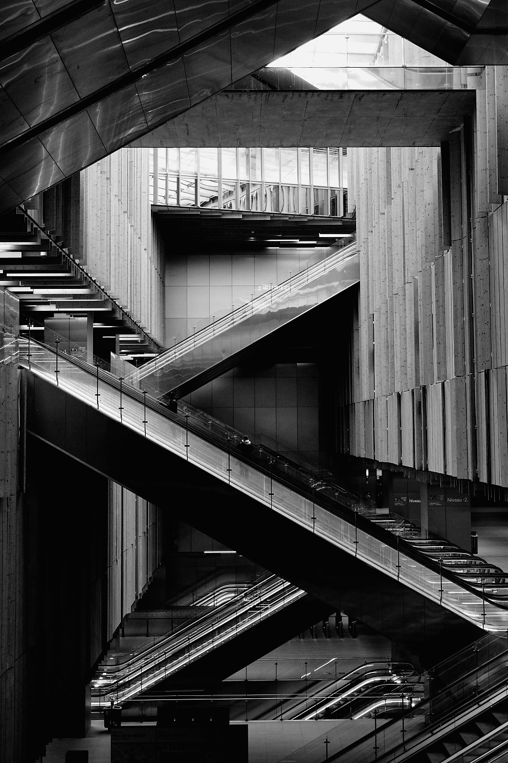Complex geometry — Human Presence in Geometry
